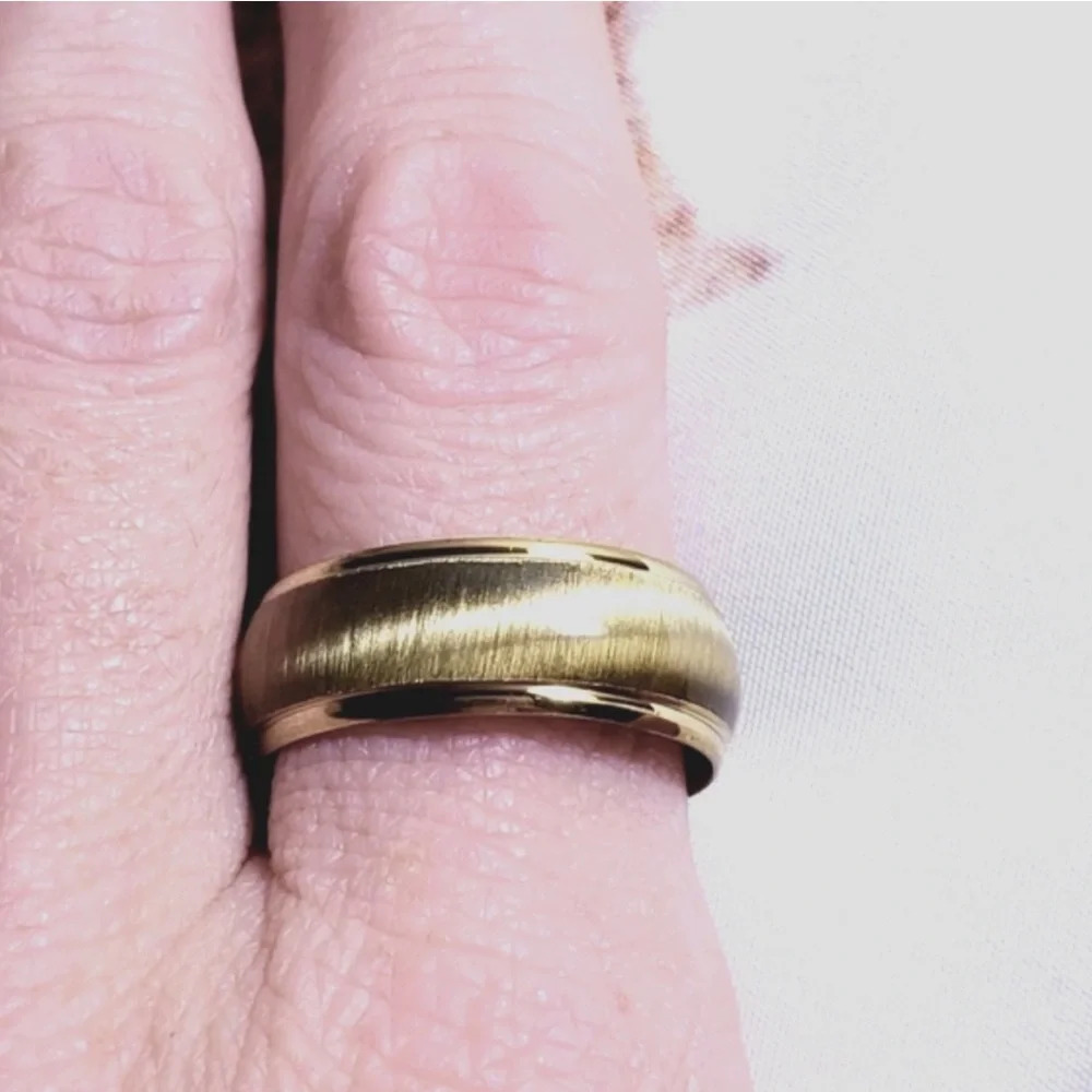 New! **UNISEX** Gold Stainless Steel Think Band Ring